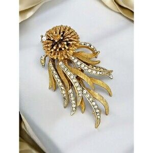 BSK Sea Life Brooch Vtg Urchin Ocean Flower Elegant Gold Tone Estate Jewelry Pin